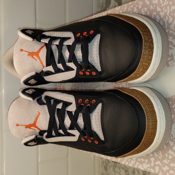 Jordan 3 Retro "Desert Elephant" - Picture 2 of 8